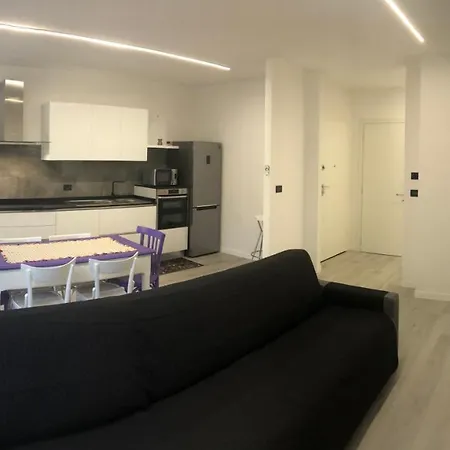 Delbarbahomes, Saint Anselme Centro Challand-Saint-Anselme