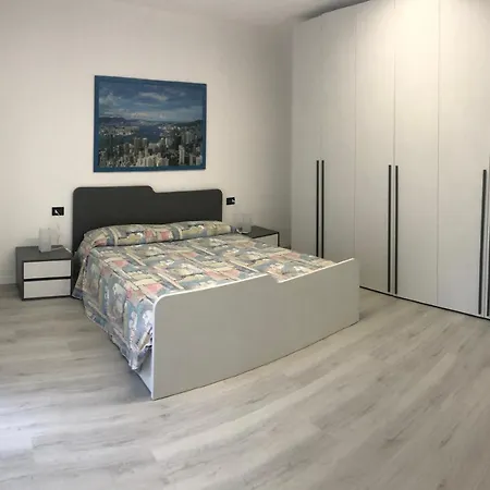Delbarbahomes, Saint Anselme Centro * Challand-Saint-Anselme